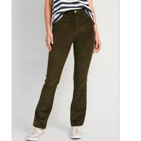 Old Navy Extra High-Waisted Kicker Corduroy Boot-Cut Pants for Women New - Picture 1 of 10